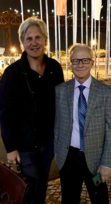 Dr. Gerardo Zambudio con el Dr. Snodgrass, referente internacional en cirugía de hipospadias